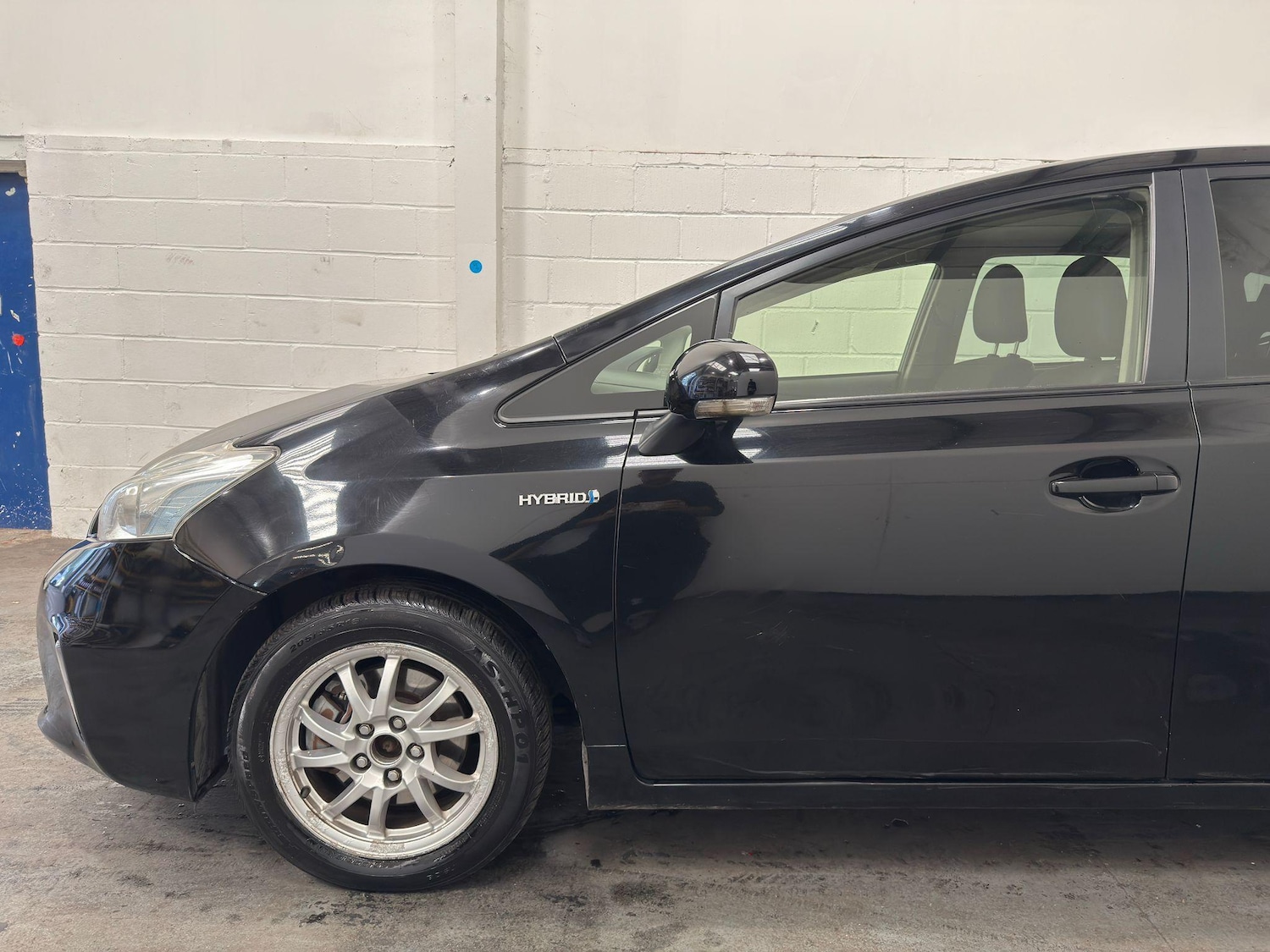 Used Toyota Prius+ 2014 for sale - 76109319: Photo 21