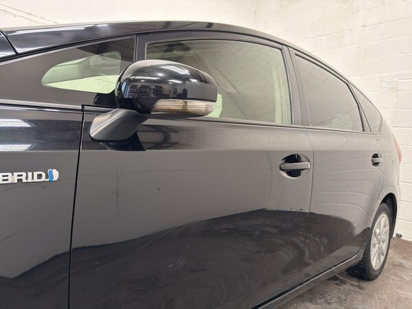 Used Toyota Prius+ 2014 for sale - 76109319: Photo 23