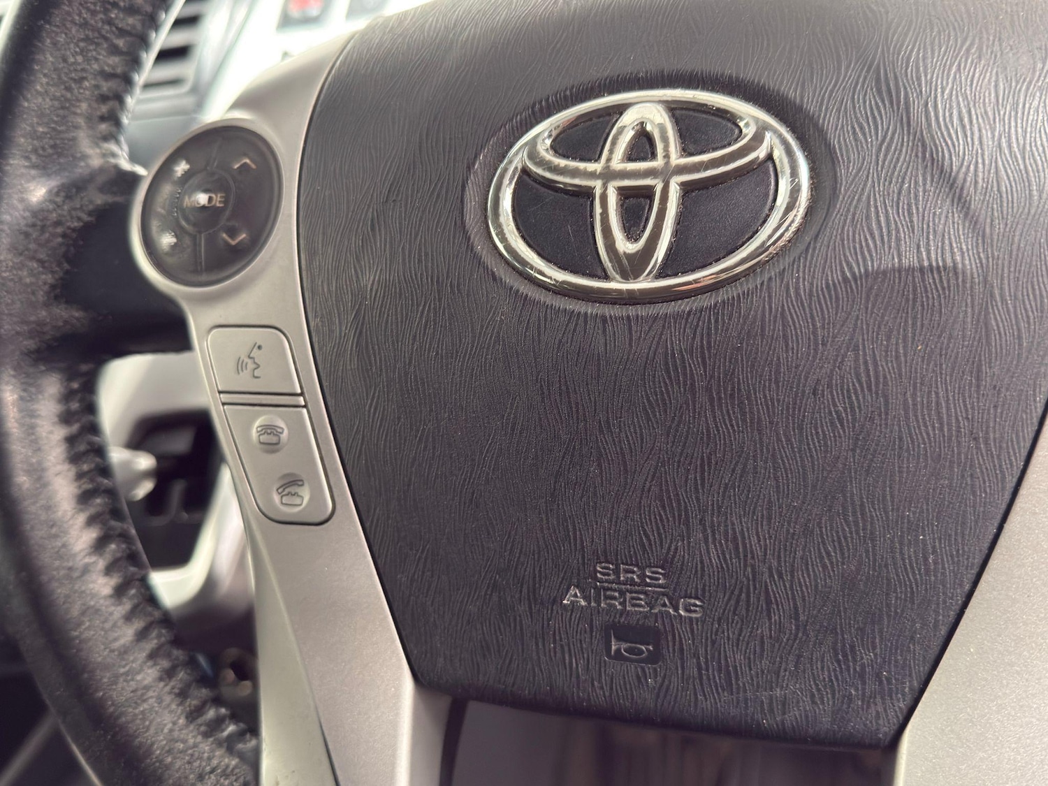 Used Toyota Prius+ 2014 for sale - 76109319: Photo 24