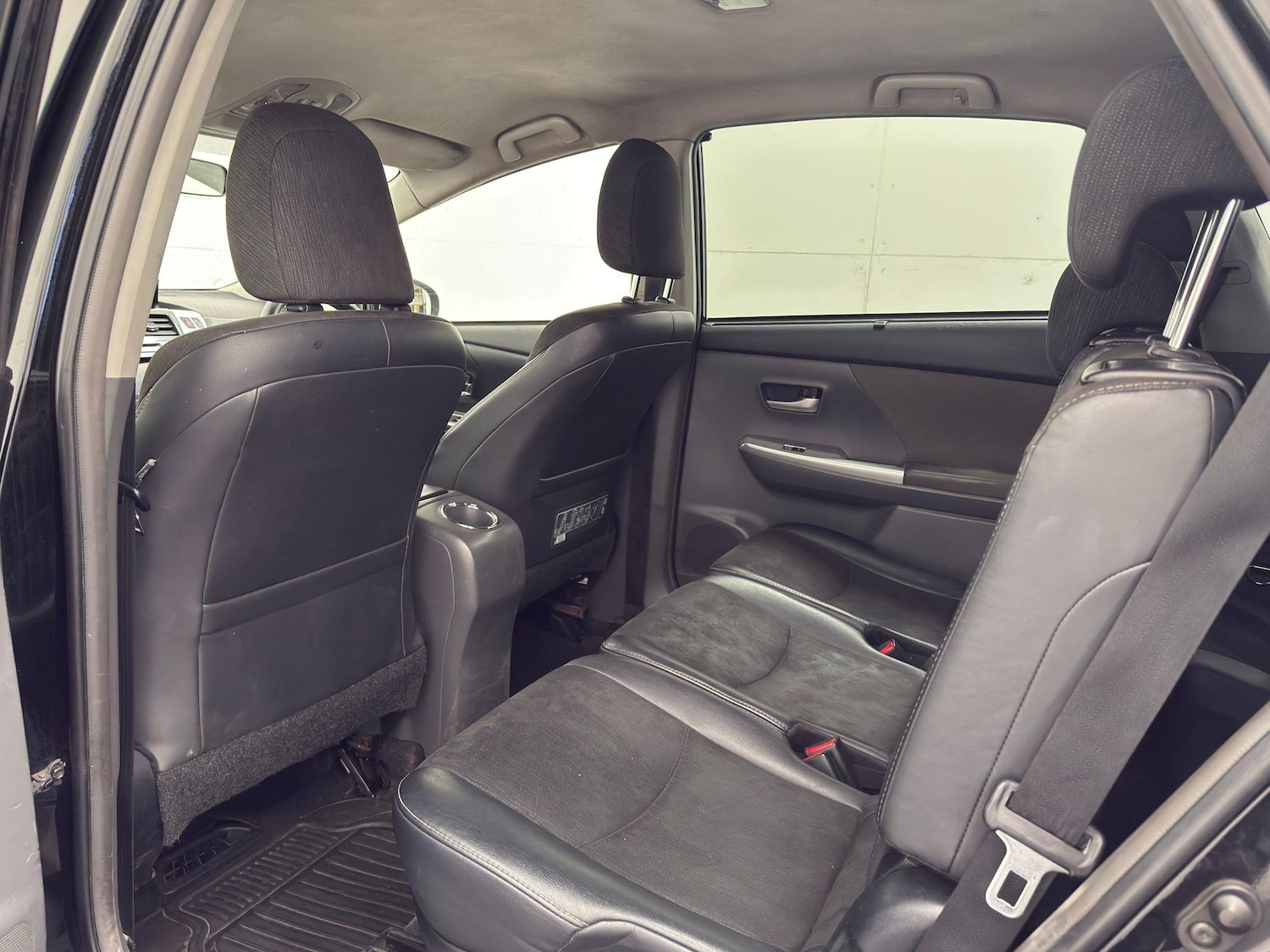 Used Toyota Prius+ 2014 for sale - 76109319: Photo 34