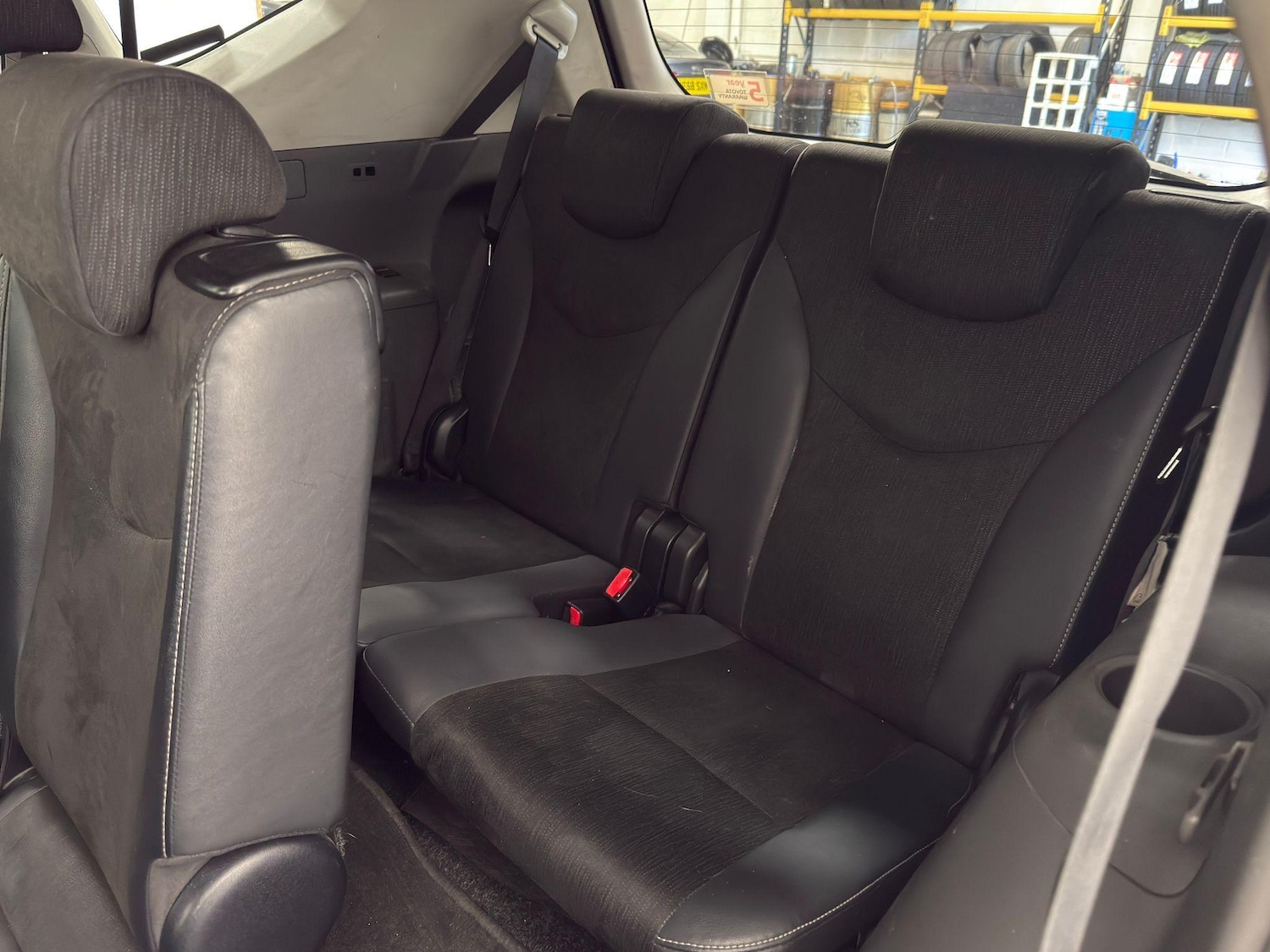 Used Toyota Prius+ 2014 for sale - 76109319: Photo 38