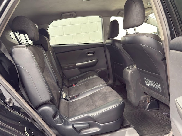 Used Toyota Prius+ 2014 for sale - 76109319: Photo 43