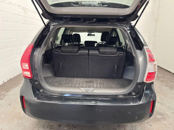 Used Toyota Prius+ 2014 for sale - 76109319: Photo 51
