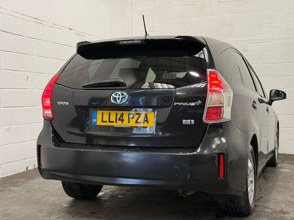 Used Toyota Prius+ 2014 for sale - 76109319: Photo 7