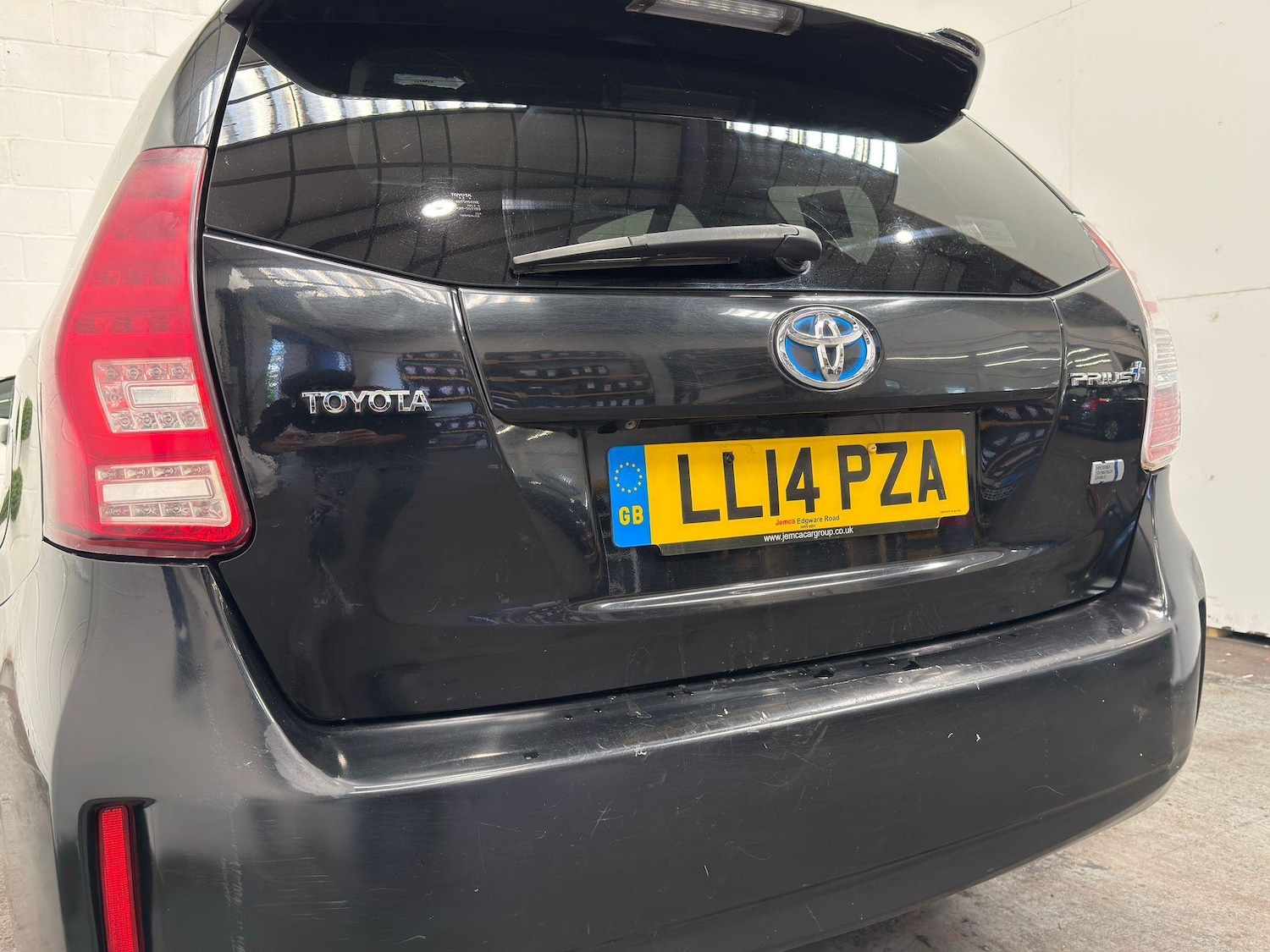 Used Toyota Prius+ 2014 for sale - 76109319: Photo 9