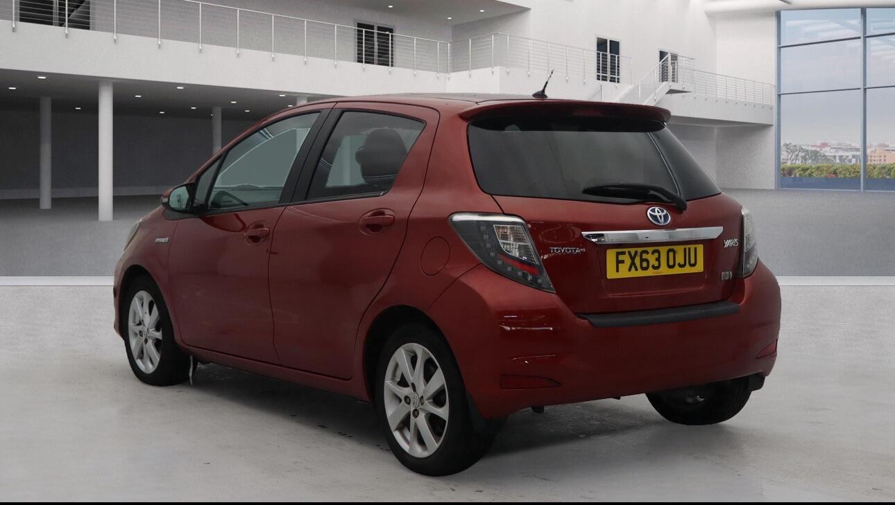 Used Toyota Yaris 2013 for sale - 76839544: Photo 3