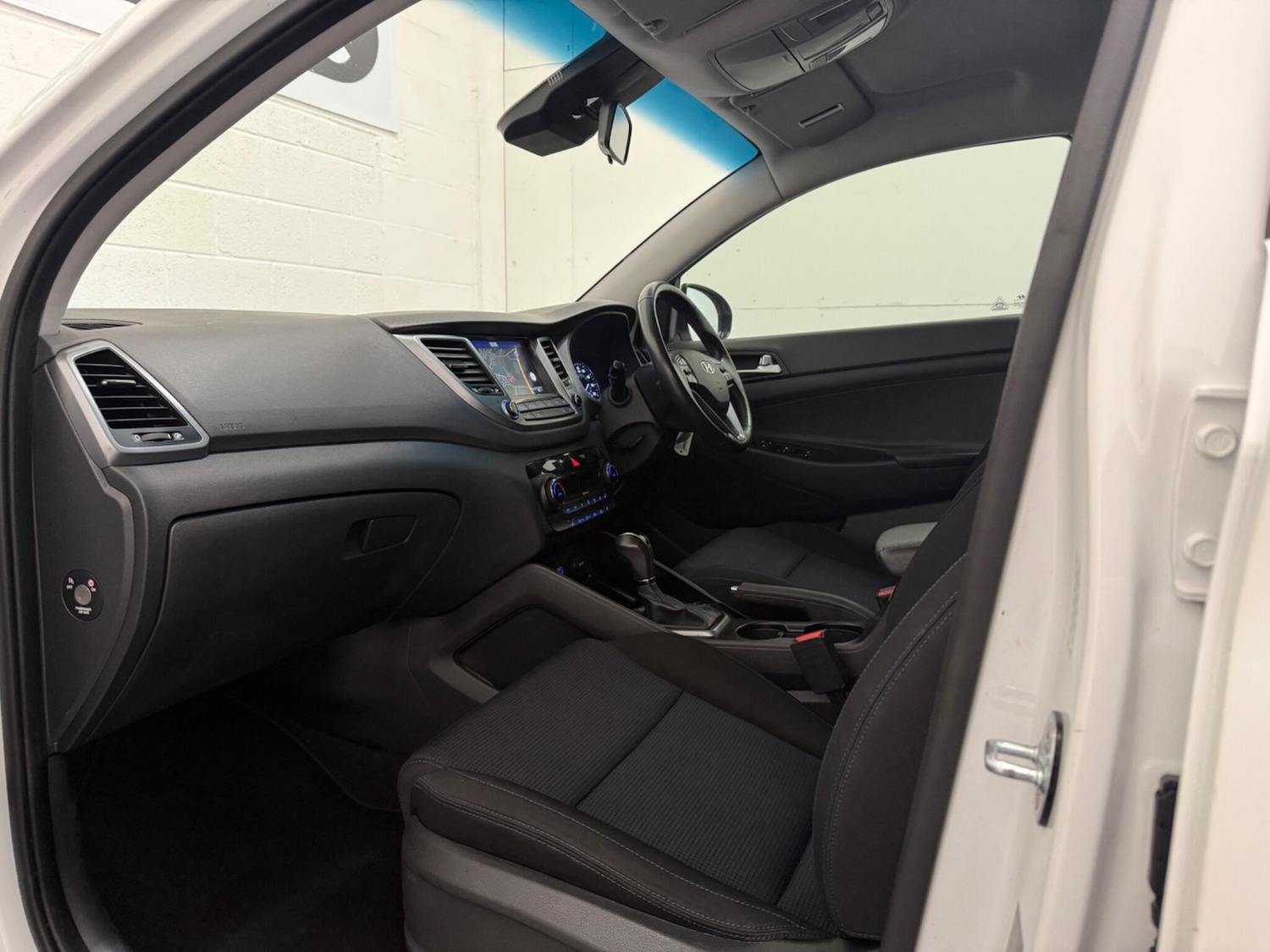 Used Hyundai TUCSON 2015 for sale - 76743217: Photo 36