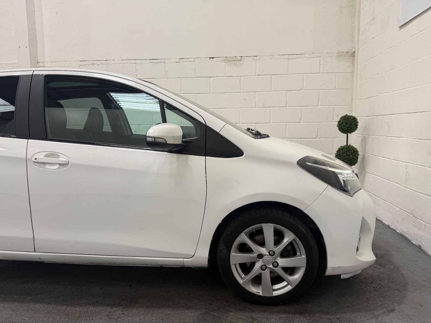 Used Toyota Yaris 2014 for sale - 76380998: Photo 18