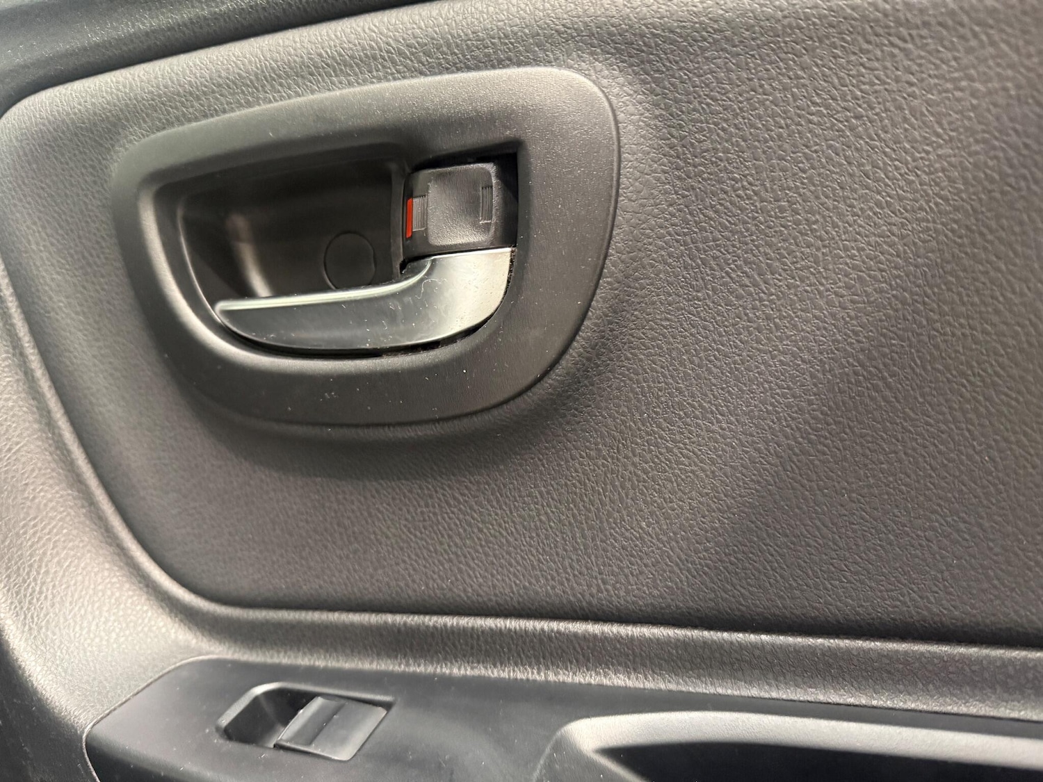 Used Toyota Yaris 2014 for sale - 76380998: Photo 35