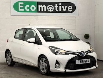 Used Toyota Yaris 2015 for sale - 79605825: Photo