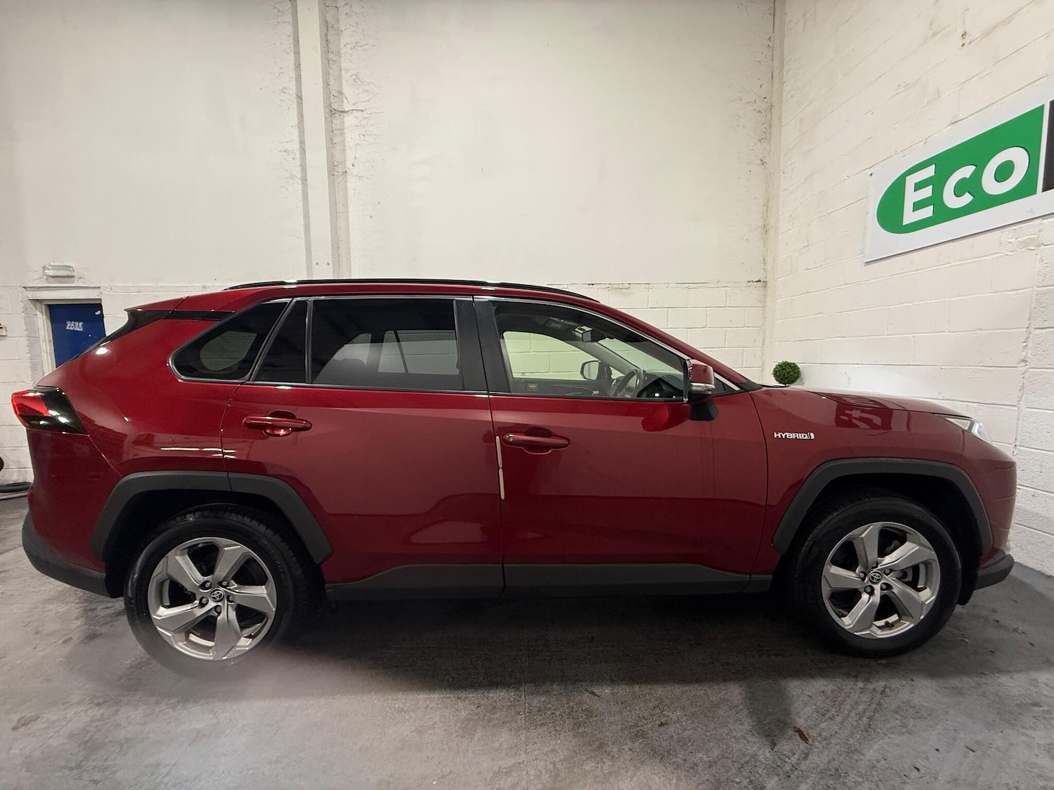 Used Toyota RAV4 for sale - 76528018: Photo 10