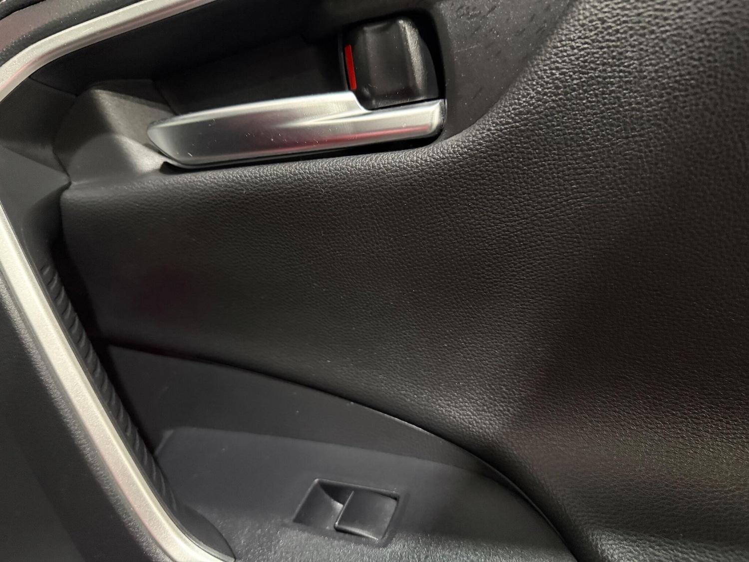 Used Toyota RAV4 for sale - 76528018: Photo 28