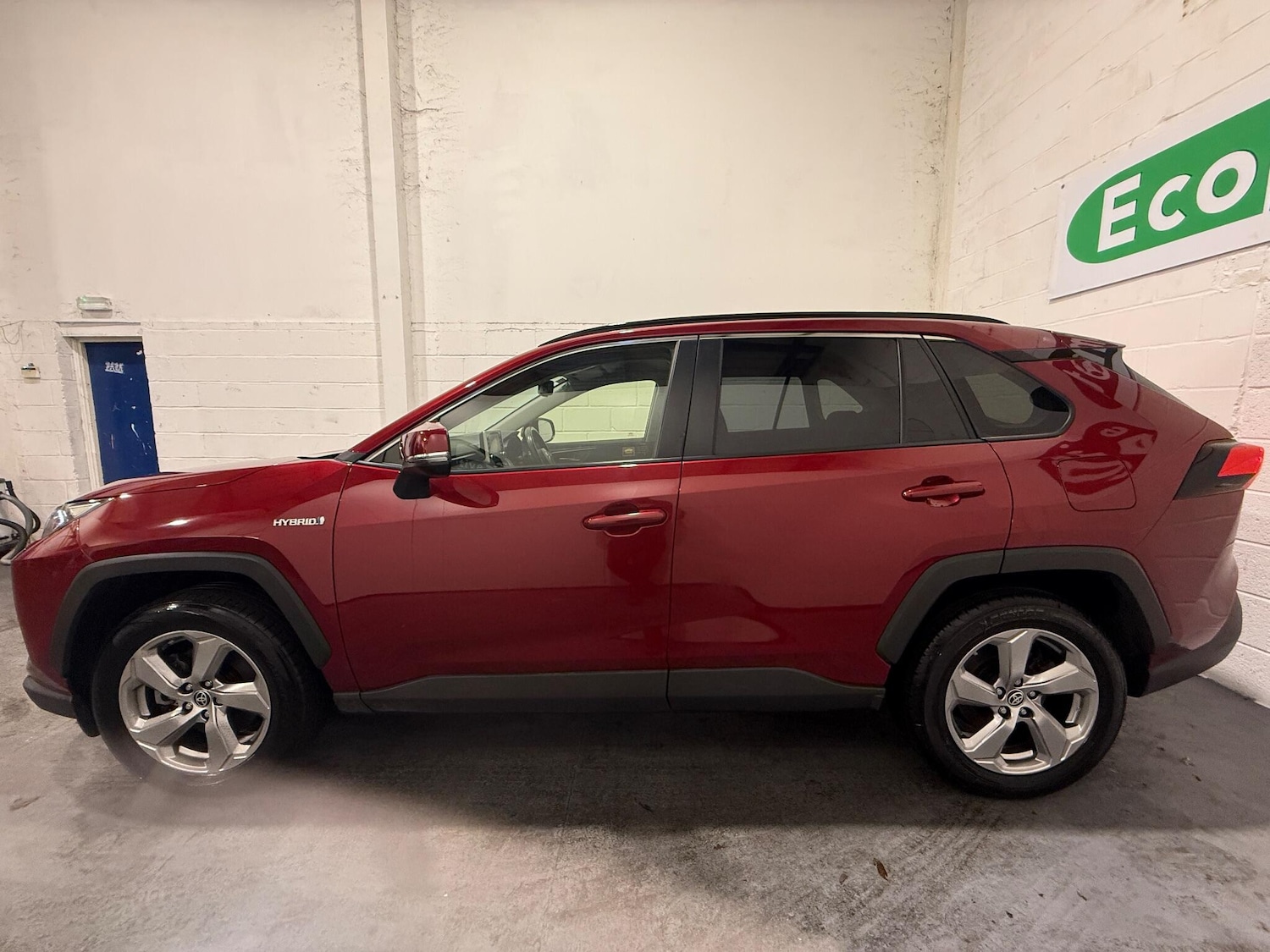 Used Toyota RAV4 for sale - 76528018: Photo 4