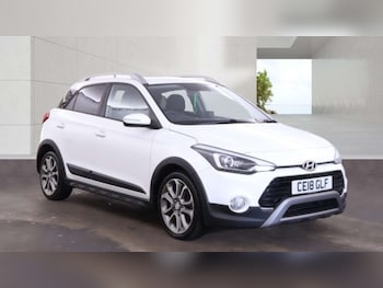 Used Hyundai i20 2018 for sale - 79407304: Photo
