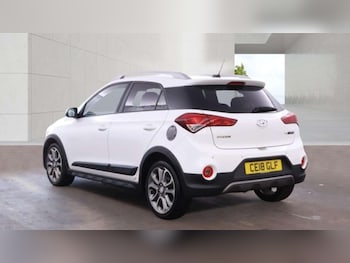 Used Hyundai i20 2018 for sale - 79407304: Photo