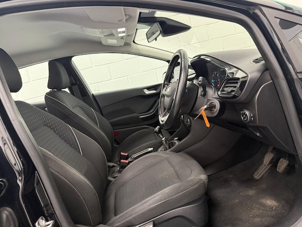 Used Ford Fiesta 2018 for sale - 75601031: Photo 25
