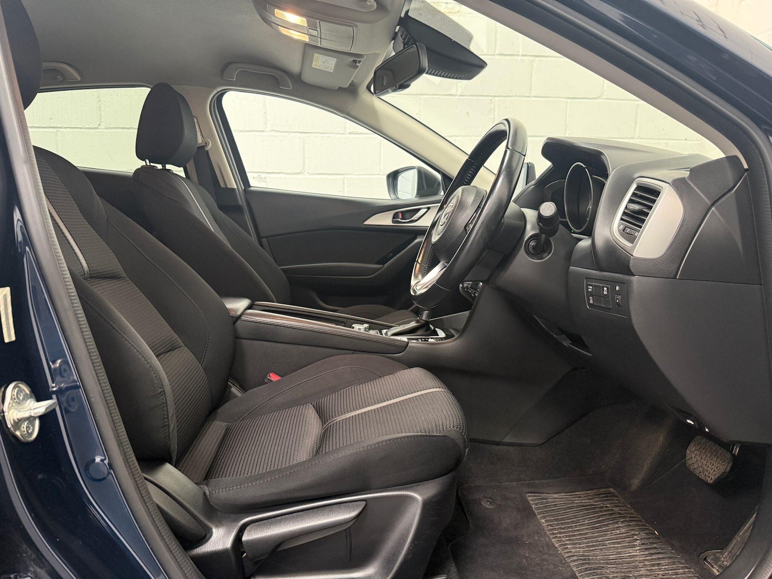 Used Mazda Mazda3 2018 for sale - 76002132: Photo 24