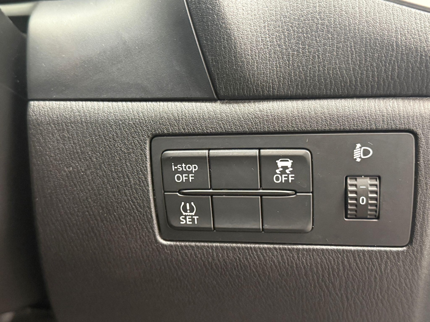 Used Mazda Mazda3 2018 for sale - 76002132: Photo 27