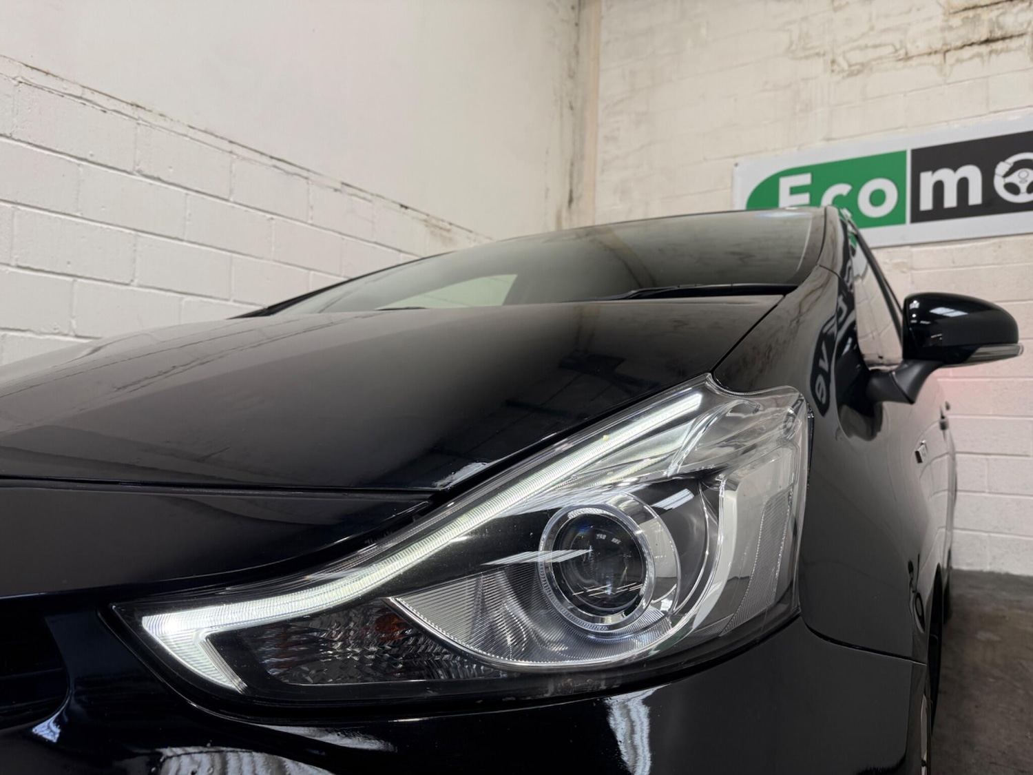 Used Toyota Prius+ 2018 for sale - 78020382: Photo 10