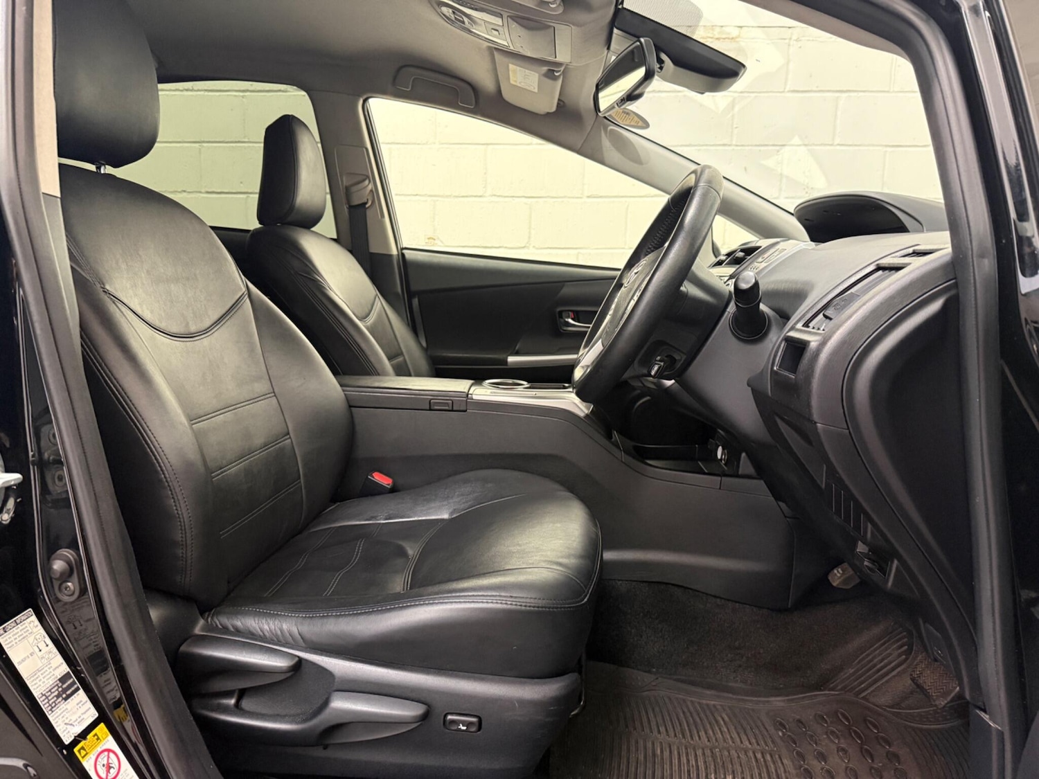 Used Toyota Prius+ 2018 for sale - 78020382: Photo 26