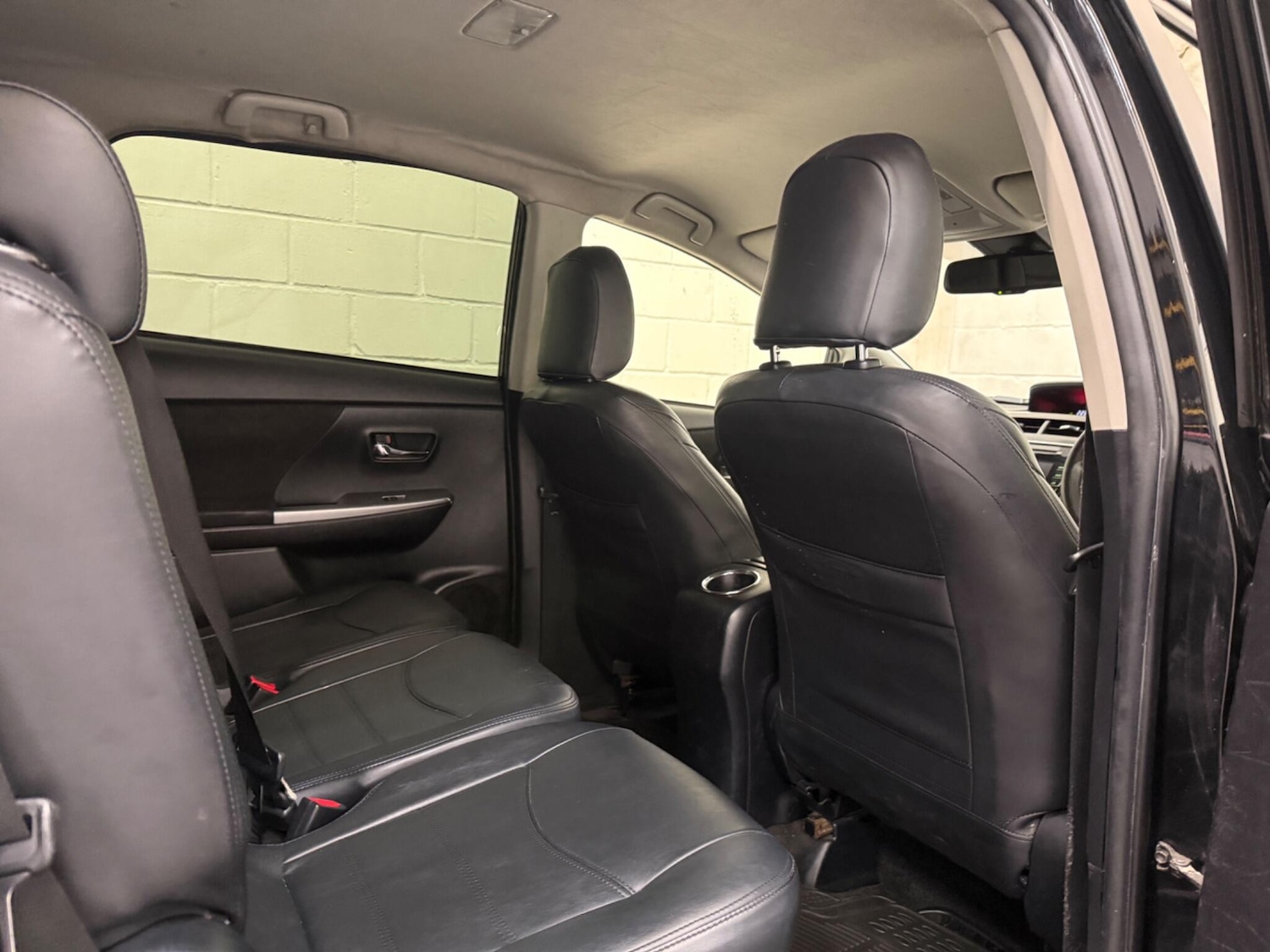 Used Toyota Prius+ 2018 for sale - 78020382: Photo 34