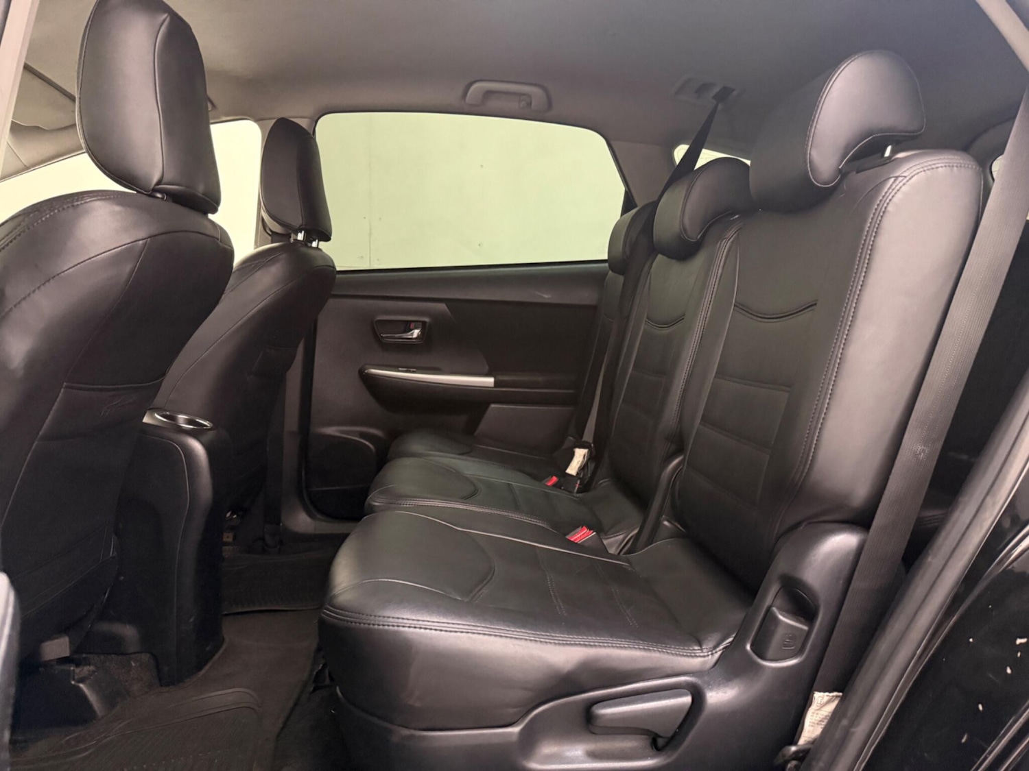 Used Toyota Prius+ 2018 for sale - 78020382: Photo 45