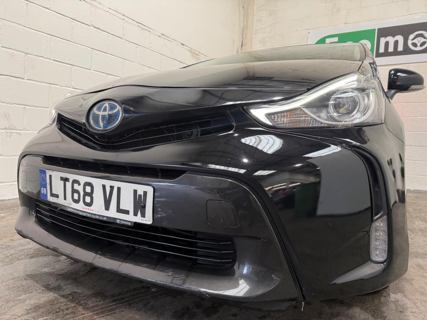 Used Toyota Prius+ 2018 for sale - 78020382: Photo 8