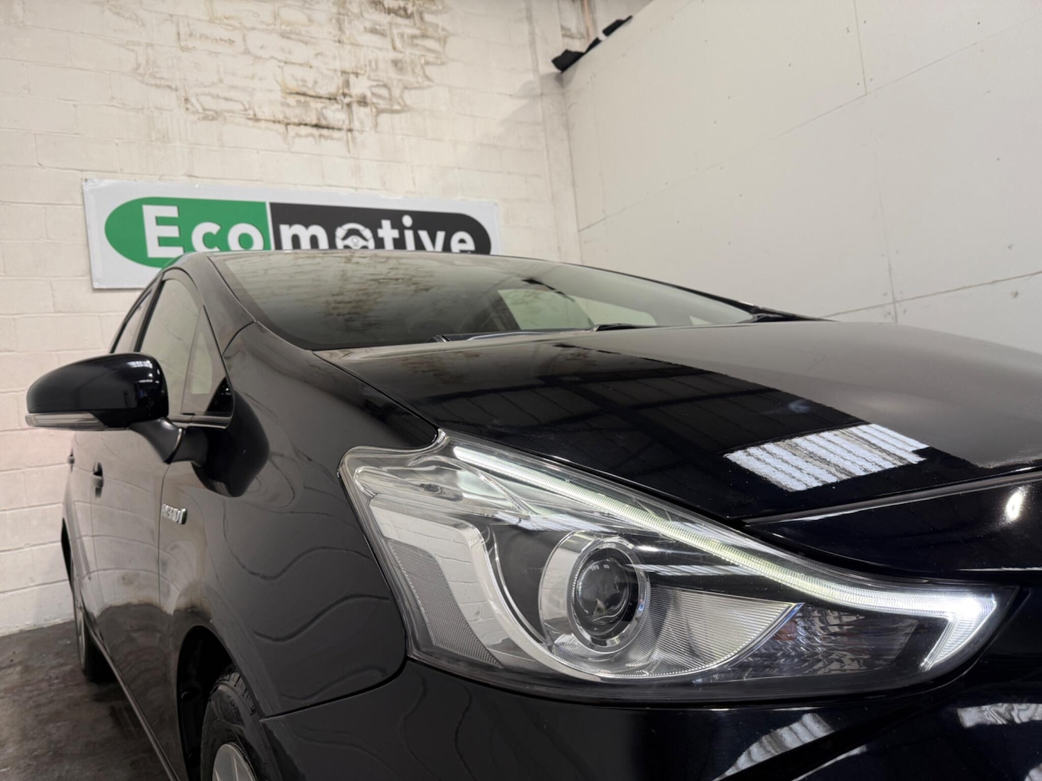 Used Toyota Prius+ 2018 for sale - 78020382: Photo 9