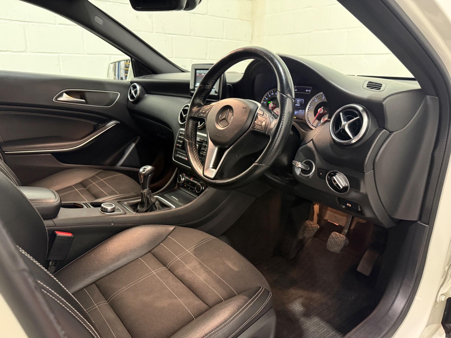 Used Mercedes-Benz A-Class 2014 for sale - 76759540: Photo 12