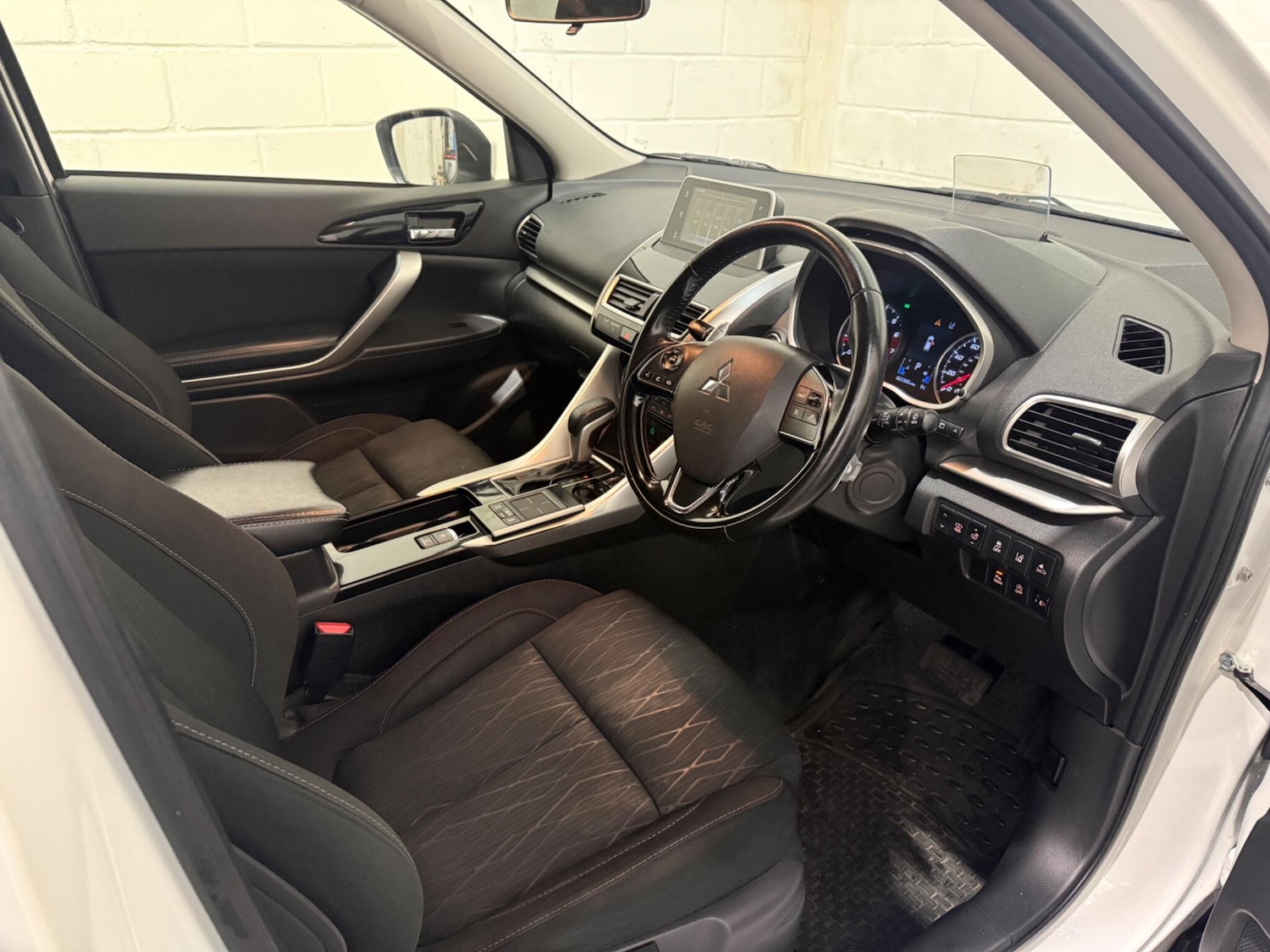 Used Mitsubishi Eclipse Cross 2018 for sale - 78072982: Photo 14