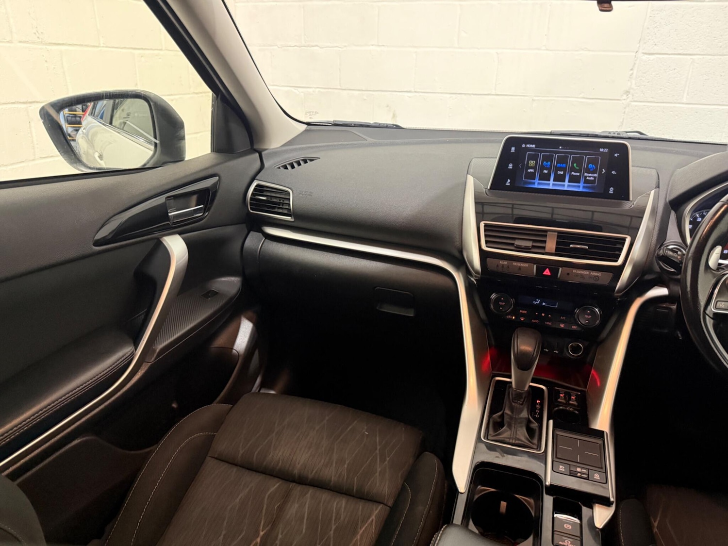 Used Mitsubishi Eclipse Cross 2018 for sale - 78072982: Photo 16