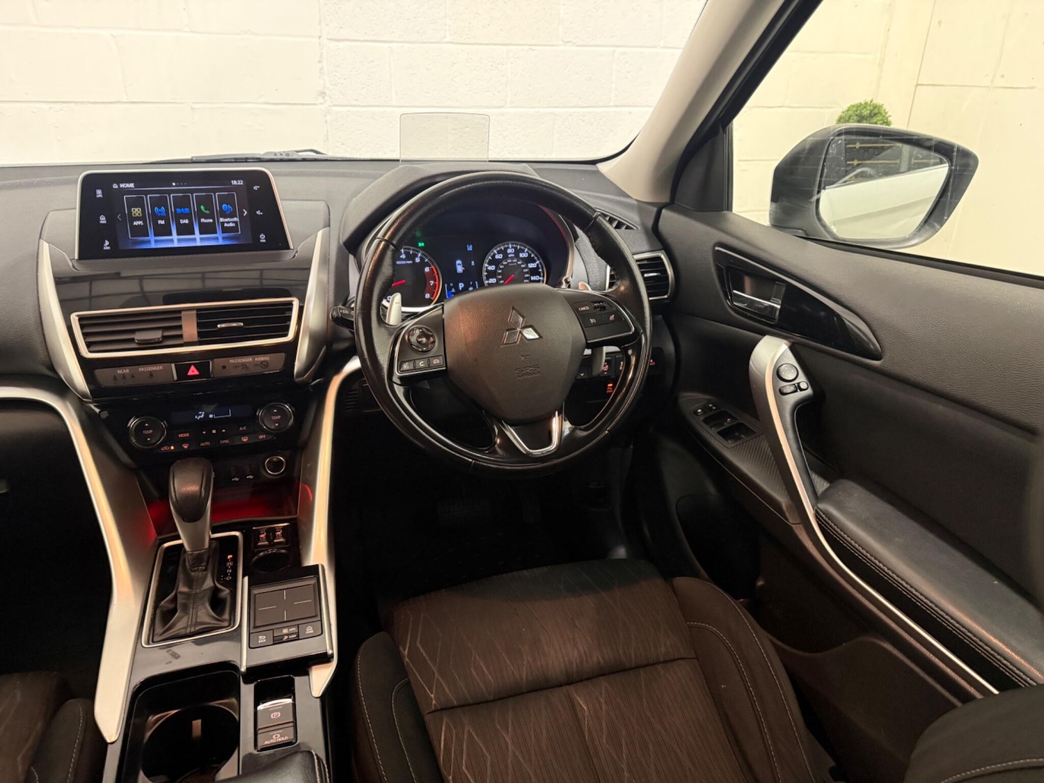 Used Mitsubishi Eclipse Cross 2018 for sale - 78072982: Photo 17