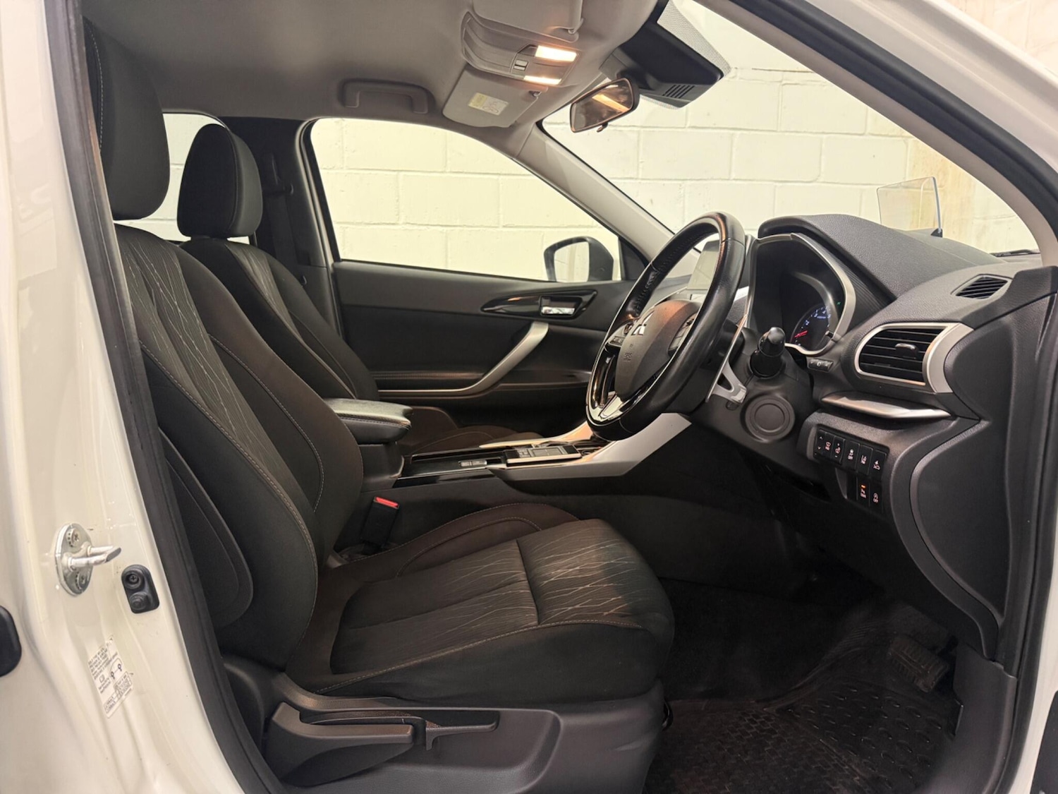 Used Mitsubishi Eclipse Cross 2018 for sale - 78072982: Photo 19