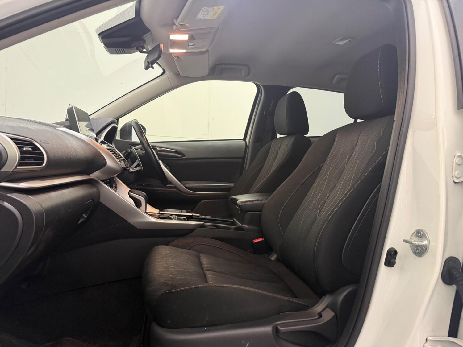 Used Mitsubishi Eclipse Cross 2018 for sale - 78072982: Photo 36