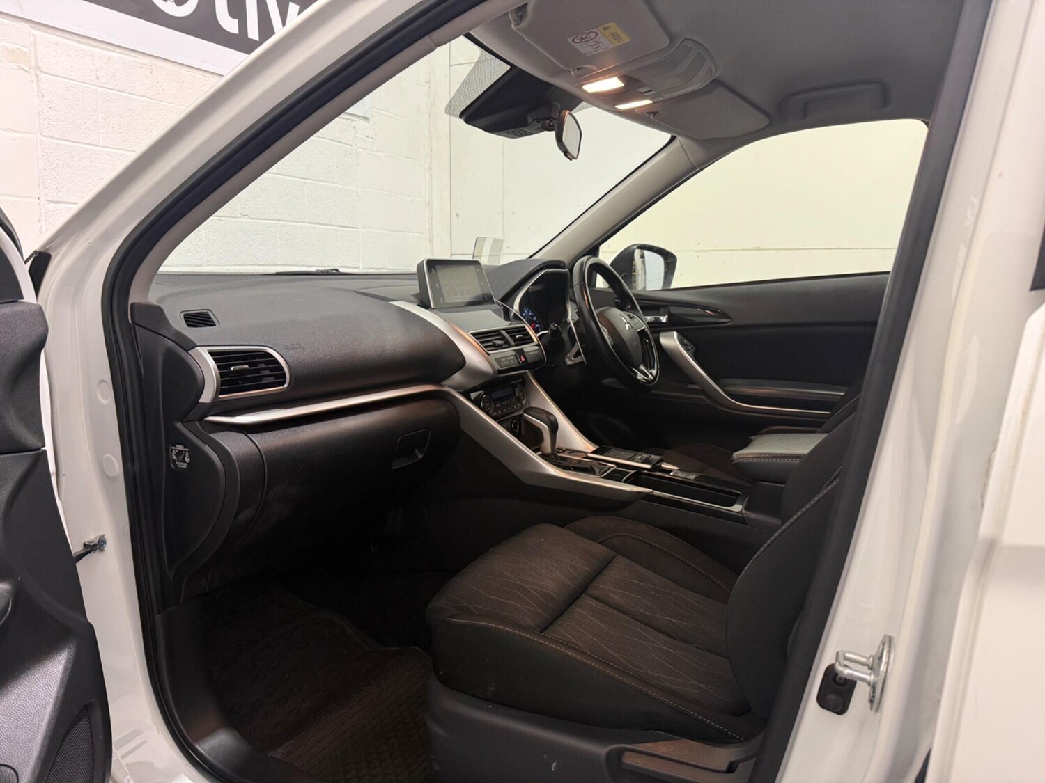 Used Mitsubishi Eclipse Cross 2018 for sale - 78072982: Photo 37