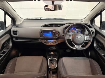 Used Toyota Yaris 2015 for sale - 79706029: Photo