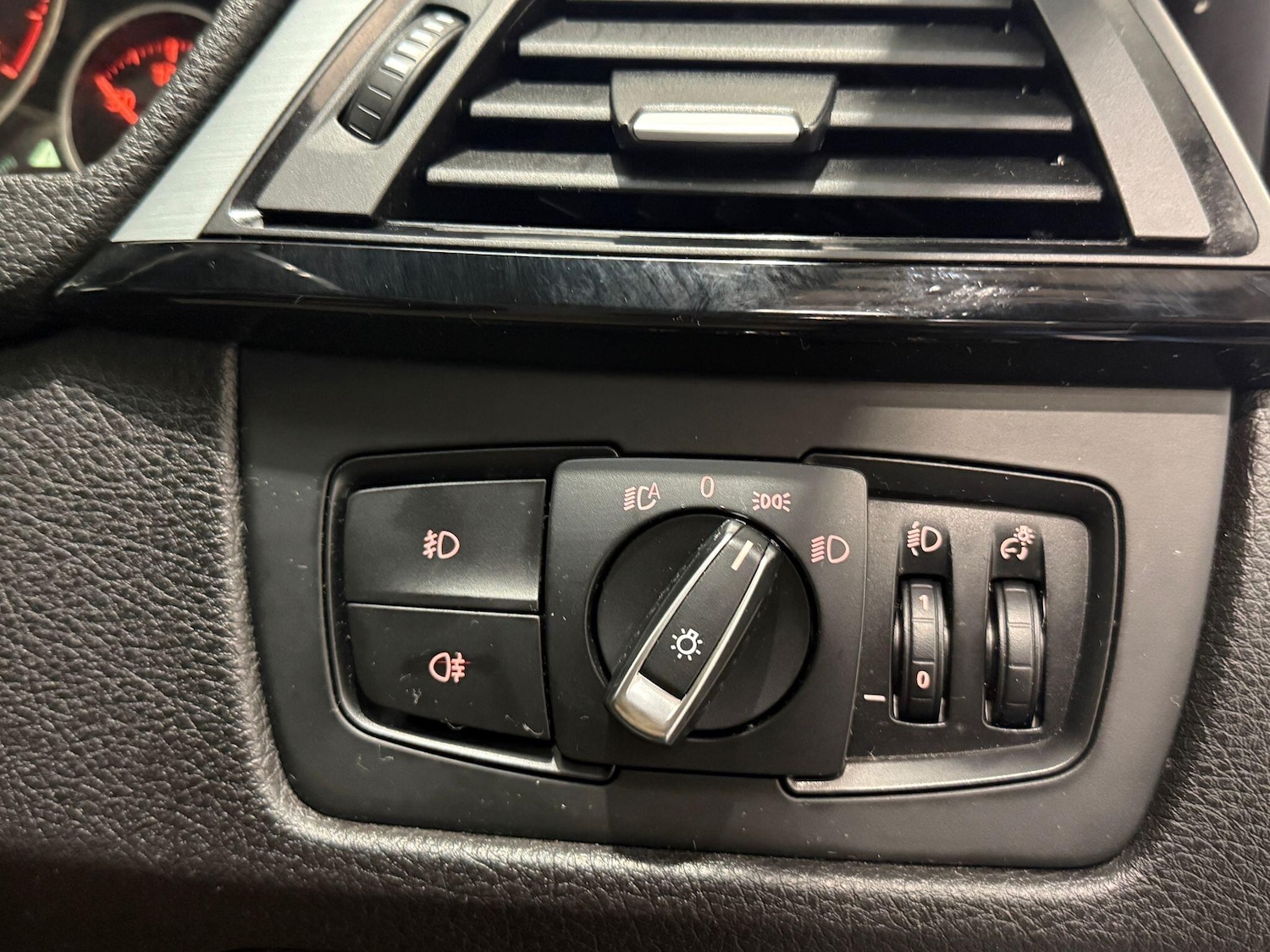 Used BMW 3 Series 2014 for sale - 76042068: Photo 28