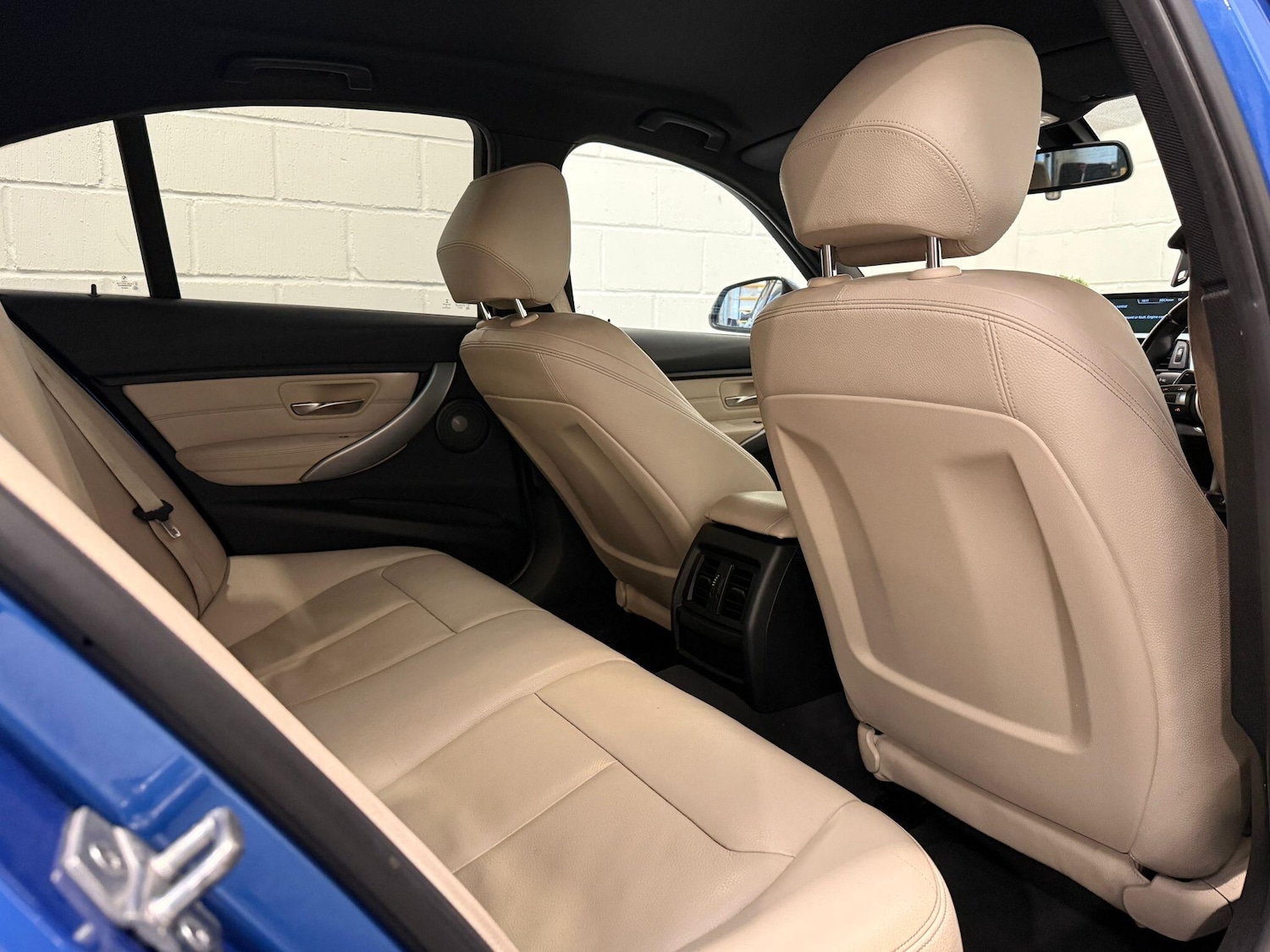 Used BMW 3 Series 2014 for sale - 76042068: Photo 31