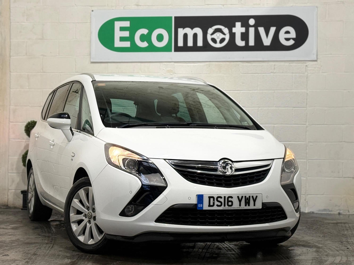 Used Vauxhall Zafira 2016 for sale - 77278885: Photo 1