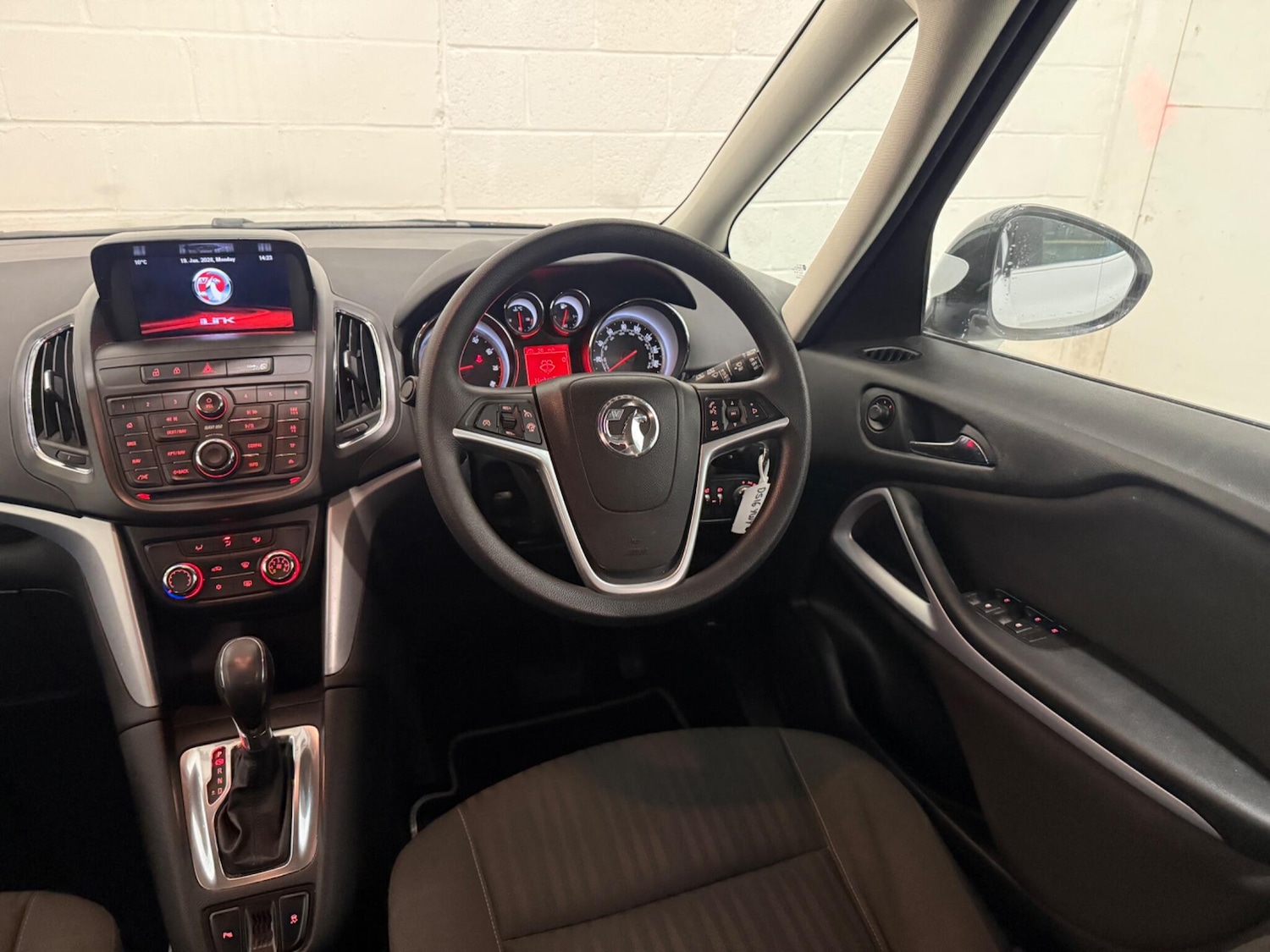 Used Vauxhall Zafira 2016 for sale - 77278885: Photo 12