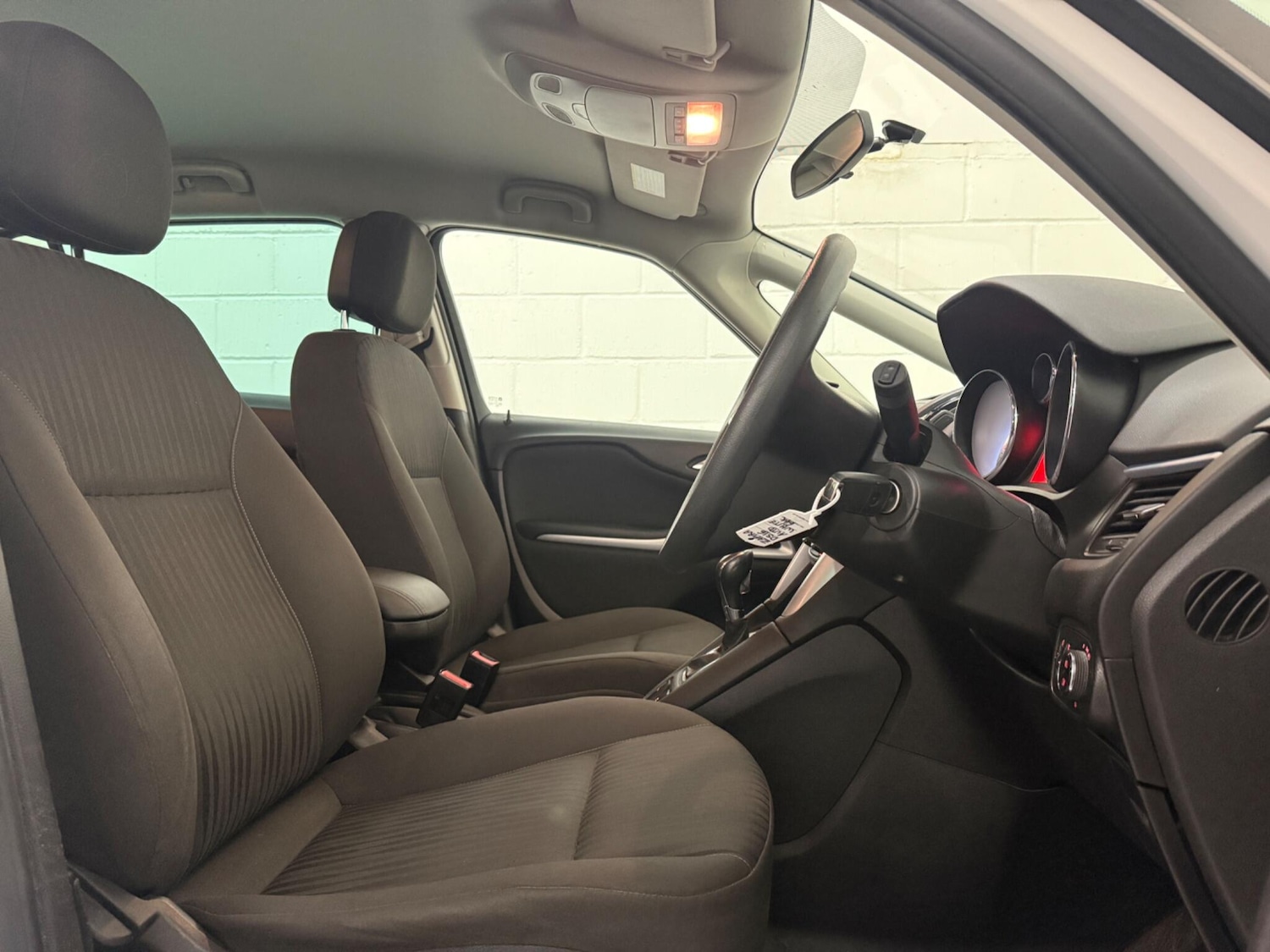 Used Vauxhall Zafira 2016 for sale - 77278885: Photo 15