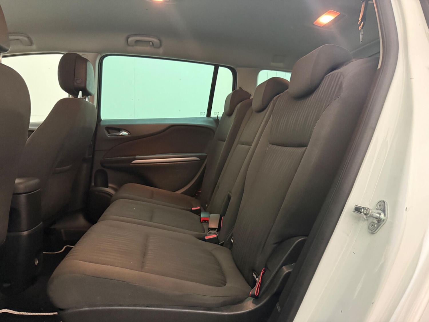 Used Vauxhall Zafira 2016 for sale - 77278885: Photo 25