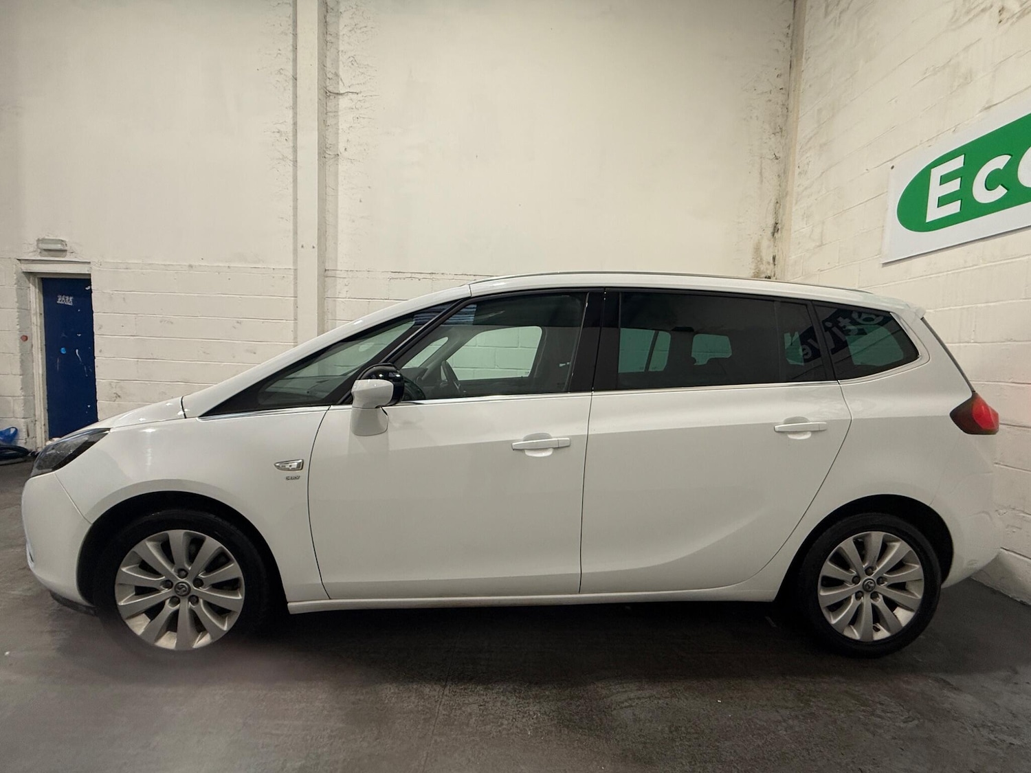 Used Vauxhall Zafira 2016 for sale - 77278885: Photo 6