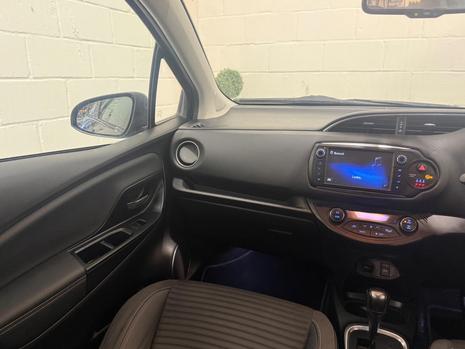 Used Toyota Yaris for sale - 77175369: Photo 14