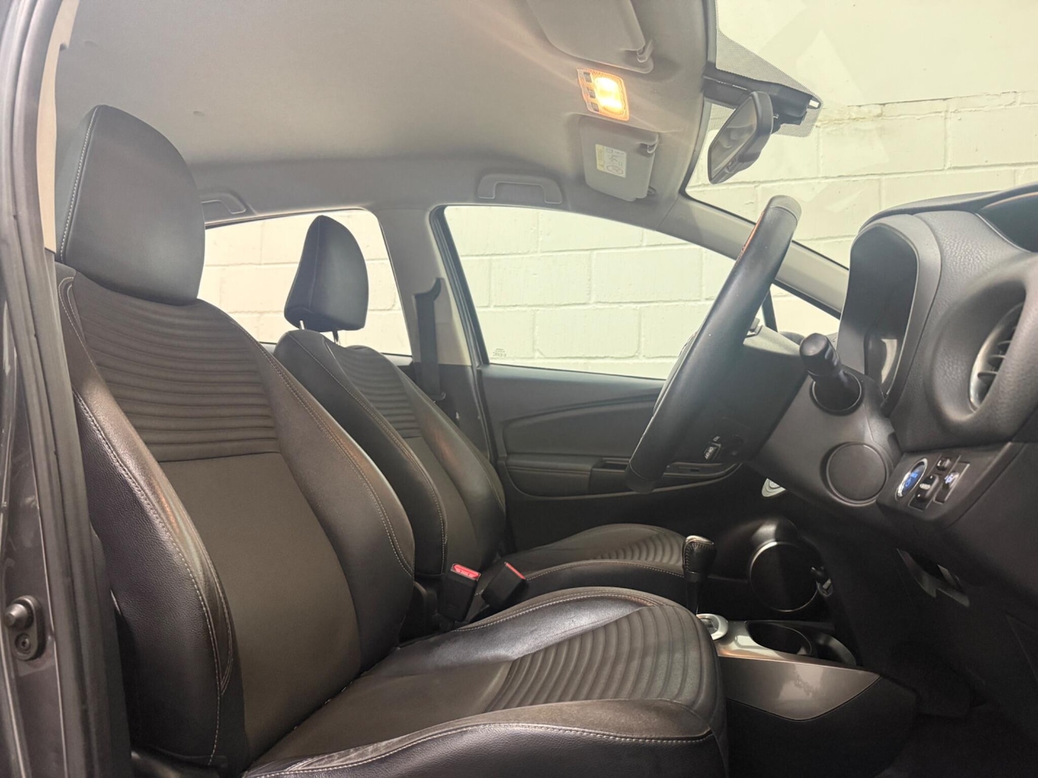 Used Toyota Yaris for sale - 77175369: Photo 18