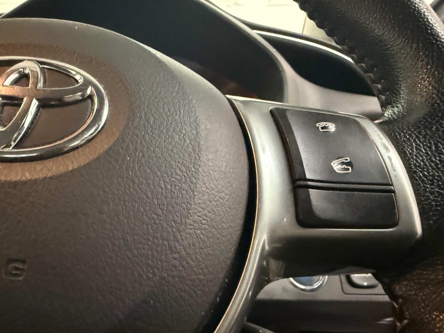 Used Toyota Yaris for sale - 77175369: Photo 28