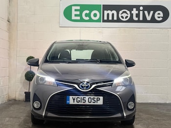 Used Toyota Yaris 2015 for sale - 77175369: Photo