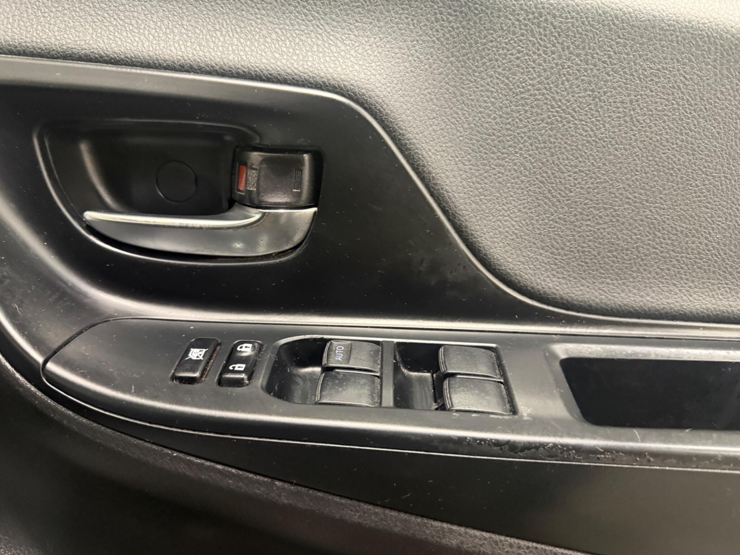 Used Toyota Yaris for sale - 77175369: Photo 30