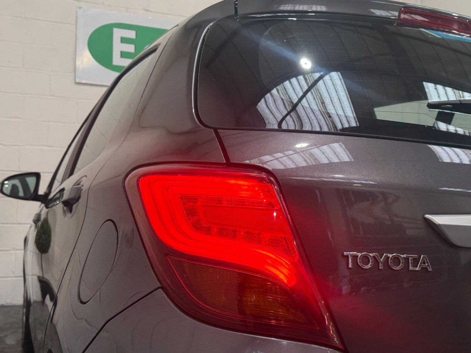 Used Toyota Yaris for sale - 77175369: Photo 38