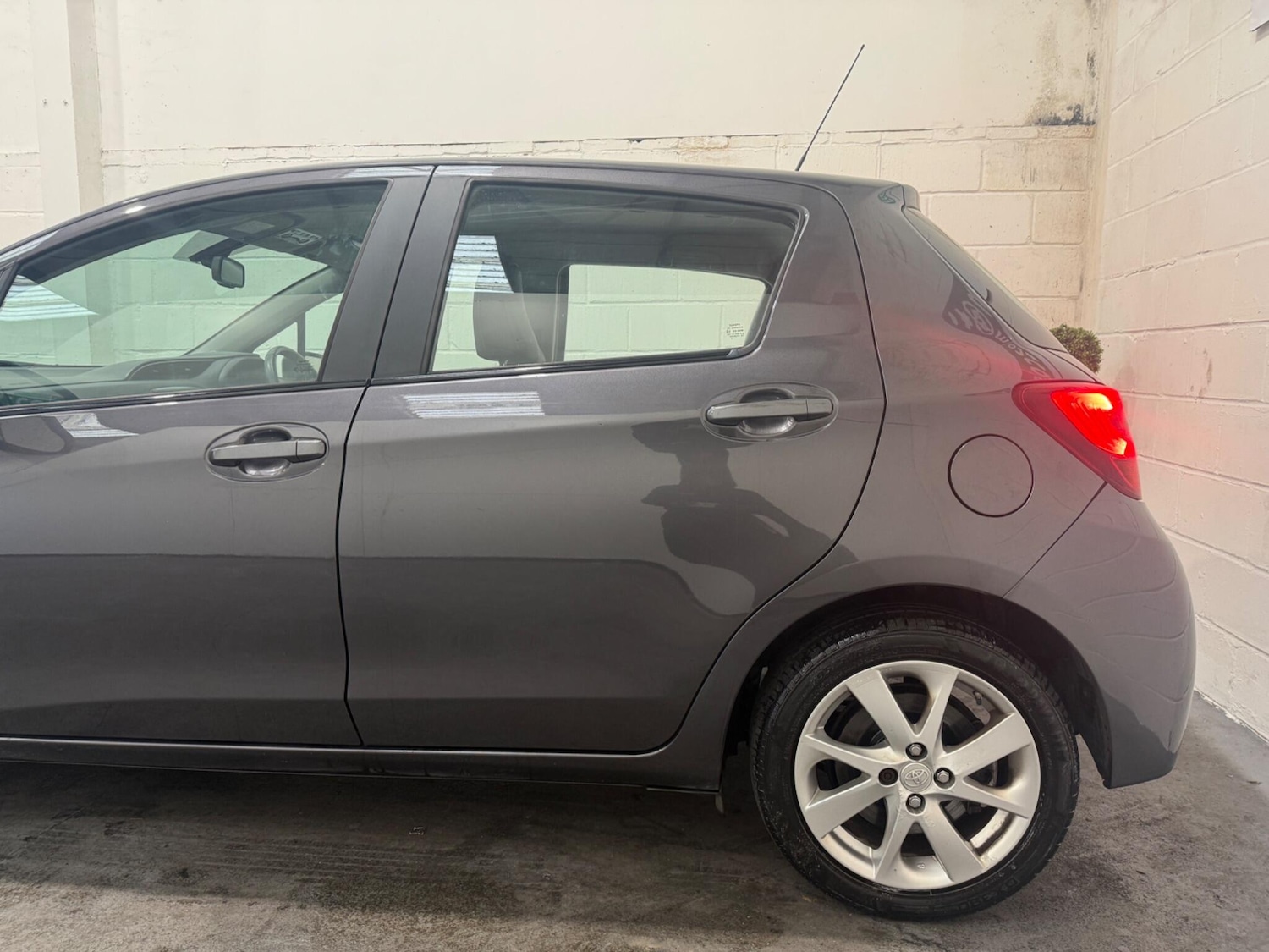 Used Toyota Yaris for sale - 77175369: Photo 45